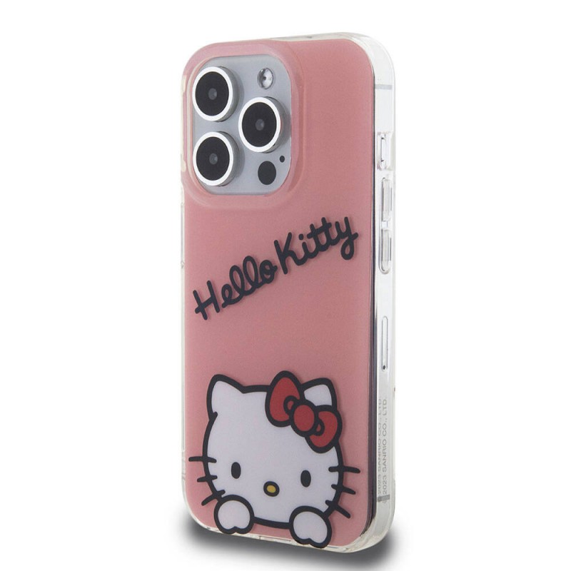 Apple iPhone 15 Pro Kılıf Hello Kitty Orjinal Lisanslı Askılı Yazı ve İkonik Logolu Daydreaming Kapak