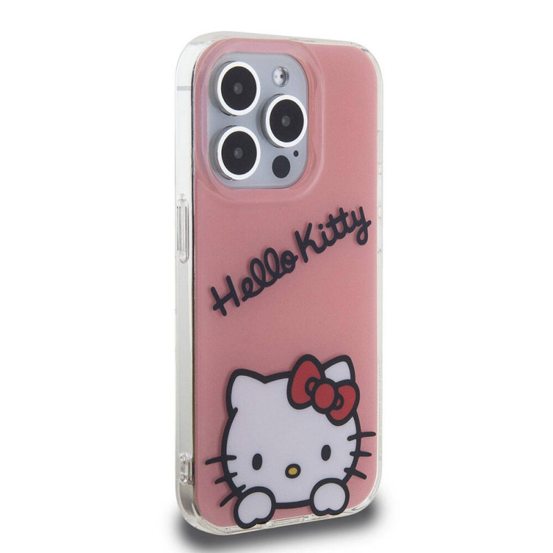 Apple iPhone 15 Pro Kılıf Hello Kitty Orjinal Lisanslı Askılı Yazı ve İkonik Logolu Daydreaming Kapak