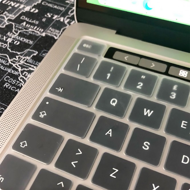 Apple Macbook 13' 2017 A1466 Zore Klavye Koruyucu Transparan Buzlu Silikon Ped